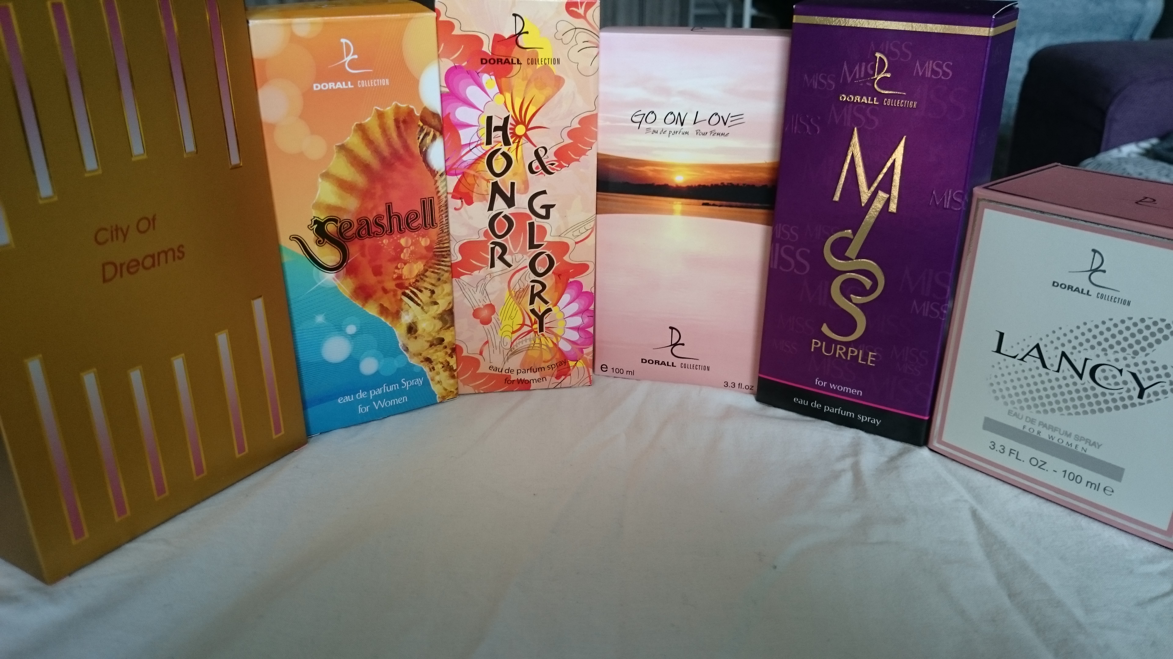 Exclusive cosmetics maakt je parfum een stuk goedkoper! Expressing Beauty